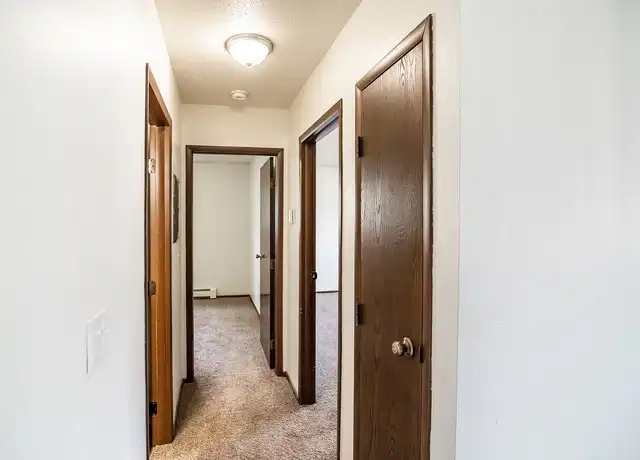 Property at Rosser Apartments - 2902 E Rosser Ave, Bismarck, ND, 58501, 2 beds, 1 bath, [object Object]