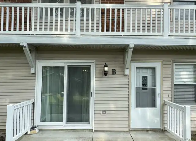 Property at 327 Georgetown Ct Unit B, Bloomingdale, IL, 60108, 2 beds, 1 bath, [object Object]