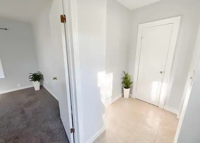 Property at 4076 Lennon Rd, Flint, MI, 48507, 2 beds, 1 bath, [object Object]