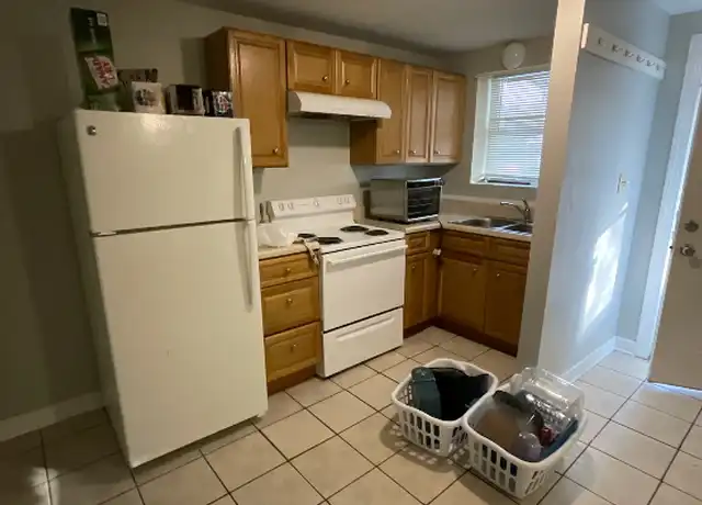 Property at 1644 Virginia Ave, Bristol, TN, 37620, 1 bed, 1 bath, [object Object]