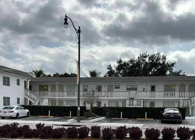 Property at 5420 Hollywood Blvd Unit 203, Hollywood, FL, 33021, 2 beds, 1 bath, [object Object]