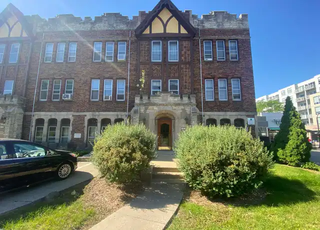 Property at 1807 E Olive St Unit 303, Shorewood, WI, 53211, 1 bed, 1 bath, [object Object]