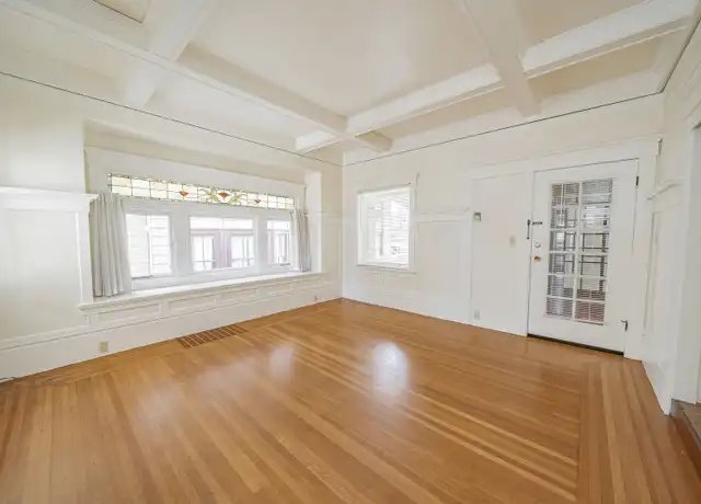 Property at 328 Lenox Ave Unit 2, Oakland, CA, 94610, 2 beds, 1 bath, [object Object]