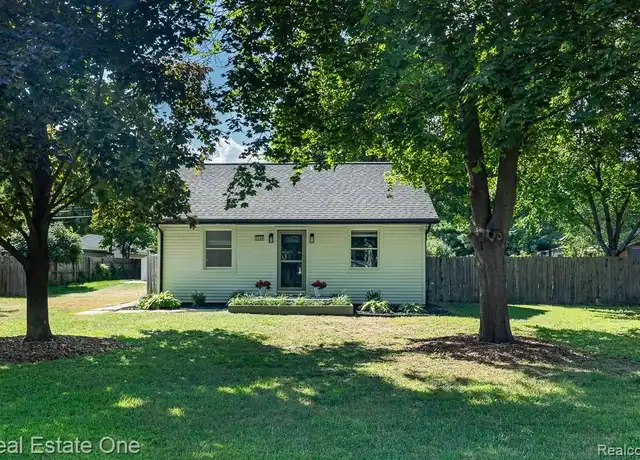 Property at 3230 Melvin Ave, Rochester Hills, MI, 48307, 3 beds, 1 bath, [object Object]