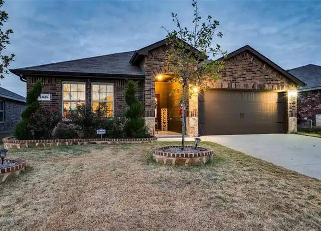 Property at 1829 Strongbark Dr, Royse City, TX, 75189, 4 beds, 2 baths, [object Object]