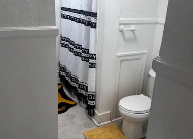Property at 21 E Baltimore St Unit 2FE, Hagerstown, MD, 21740, 1 bed, 1 bath, [object Object]