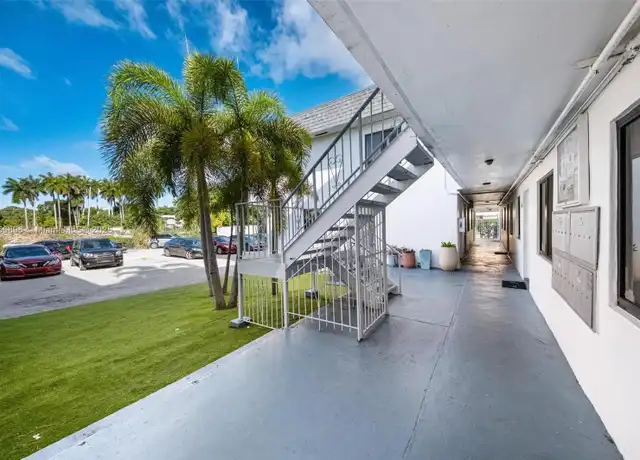 Property at 13251 Memorial Hwy Unit 2, Miami, FL, 33161, 2 beds, 1 bath, [object Object]