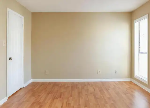 Property at 1937 Sharon Rd W, Charlotte, NC, 28210, 1 bed, 1 bath, [object Object]