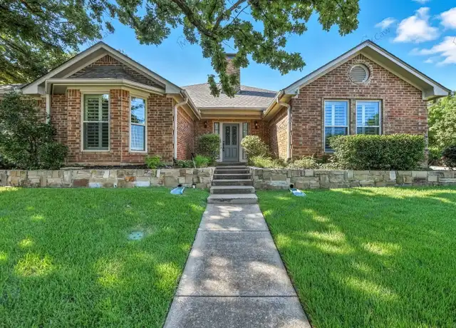 Property at 1 Creekmere Dr, Roanoke, TX, 76262, 3 beds, 2 baths, [object Object]