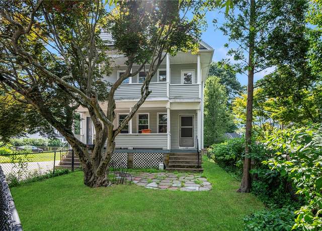 Photo of 137 Fair St Unit 3, Warwick, RI 02888