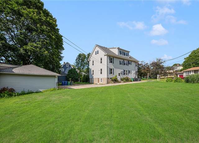 Photo of 137 Fair St Unit 3, Warwick, RI 02888