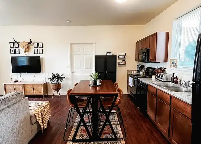 Property at Valencia Patio Home Apartments - 3500 Valencia Dr, Idaho Falls, ID, 83404, 1-2 bed, 1 bath, [object Object]