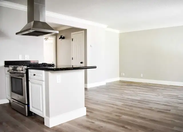 Photo of 2541 Modoc Rd, Santa Barbara, CA 93105