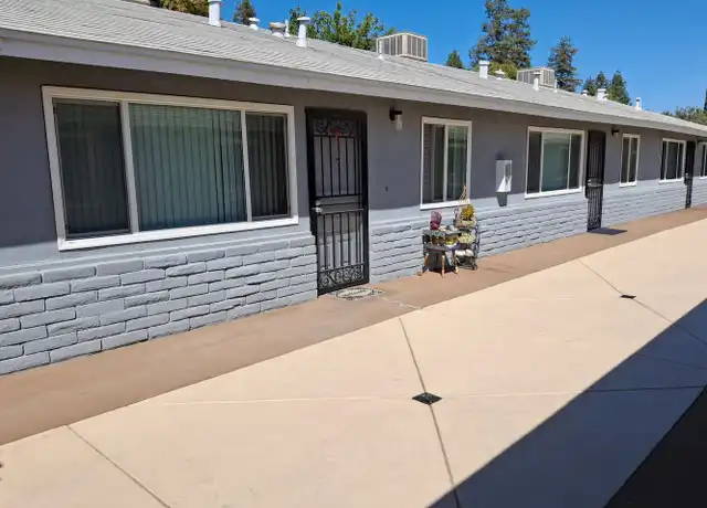 Property at 2230 S Linwood St, Visalia, CA, 93277, 2 beds, 1 bath, [object Object]