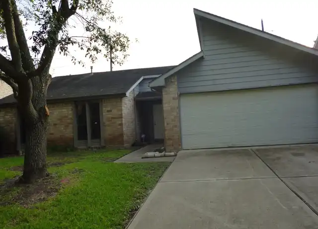 Property at 2822 Mesquite Dr, Sugar Land, TX, 77479, 3 beds, 2 baths, [object Object]