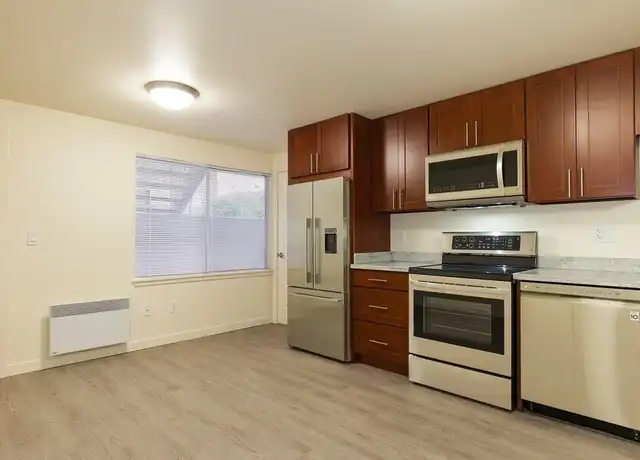 Property at 8524 Phinney Ave N Unit 4, Seattle, WA, 98103, 2 beds, 1 bath, [object Object]