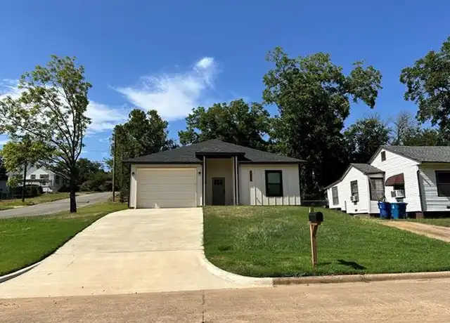 Property at 1331 W Crawford St, Denison, TX, 75020, 3 beds, 2 baths, [object Object]