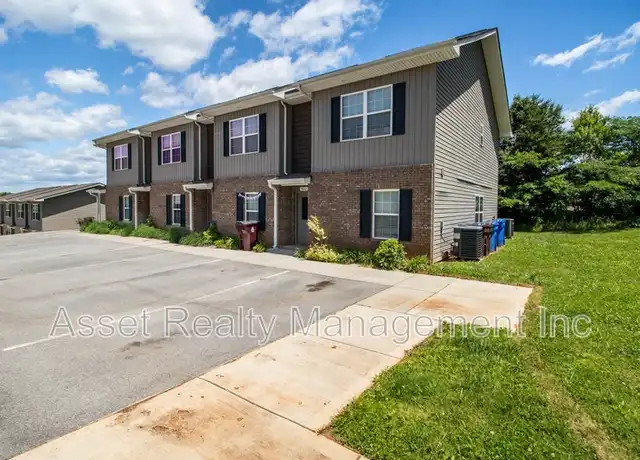Property at 920 Warrior Hill Dr Unit 1, Louisville, TN, 37777, 2 beds, 2.5 baths, [object Object]