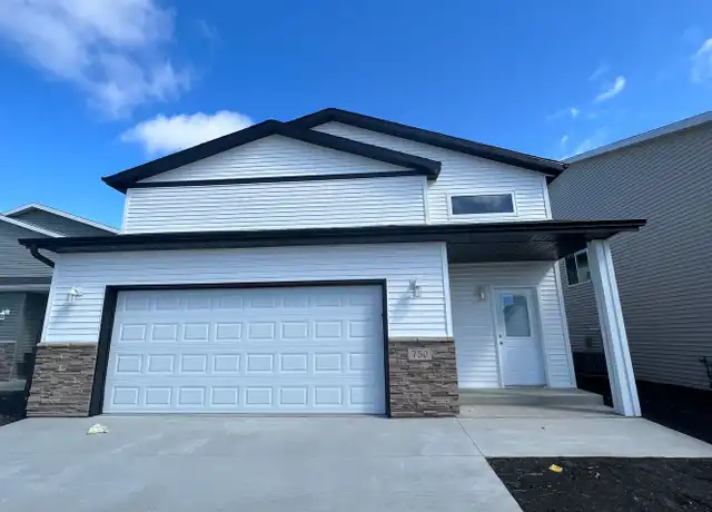 Property at 750 Prairie Ave, Horace, ND, 58047, 4 beds, 2 baths, [object Object]
