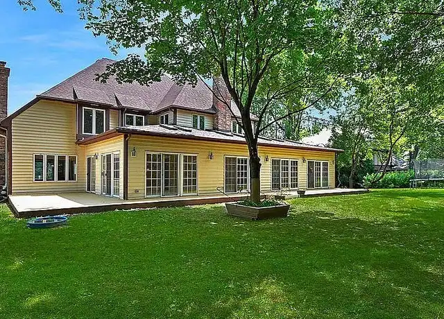Property at 29 Seneca Ave E, Hawthorn Woods, IL, 60047, 4 beds, 2.5 baths, [object Object]