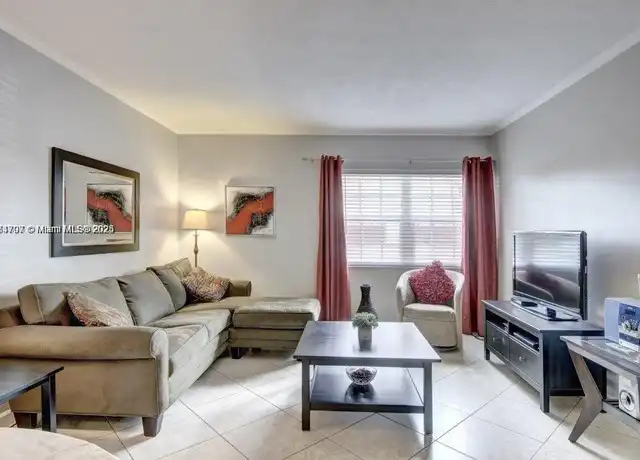 Property at 221 SE 9th Ave #108, Pompano Beach, FL, 33060, 1 bed, 1 bath, [object Object]