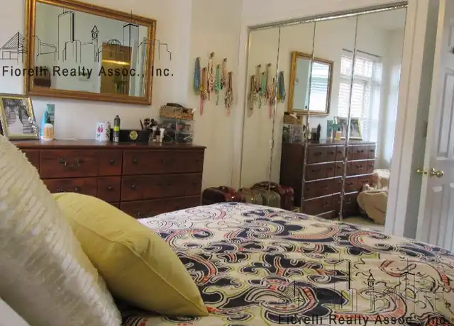 Property at 474 Commercial St, Boston, MA, 02109, 1 bed, 1.5 baths, [object Object]