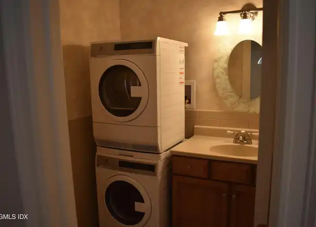 Property at 445 W Putnam Ave, Greenwich, CT, 06830, 1 bed, 1.5 baths, [object Object]
