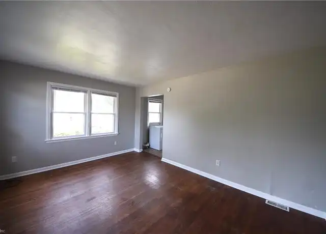 Property at 9286 Marlow Ave Unit B, Norfolk, VA, 23503, 2 beds, 1 bath, [object Object]