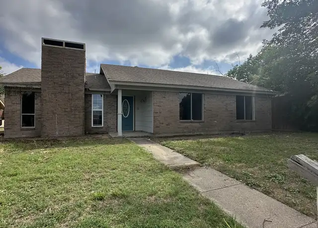 Property at 3628 Blossom Trl, Plano, TX, 75074, 3 beds, 2 baths, [object Object]