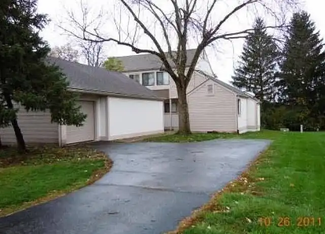 Property at 6407 Chippenhook Ct Unit 1, Dublin, OH, 43017, 3 beds, 1.5 baths, [object Object]