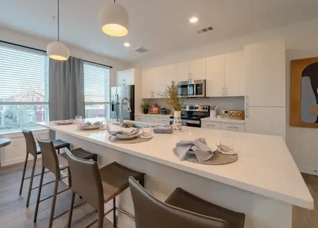 Property at 501 W 24th St, Houston, TX, 77008, 1 bed, 1 bath, [object Object]