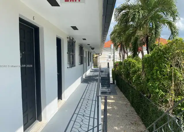 Property at 1168 SW 3rd St Unit 4, Miami, FL, 33130, 2 beds, 1 bath, [object Object]