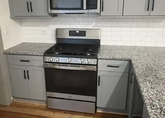 Property at 1029 Broad St Unit 200, Camden, SC, 29020, 1 bed, 1 bath, [object Object]