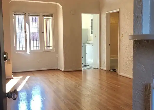 Property at 4515 Burke Ave N Unit 10, Seattle, WA, 98103, 0 beds, 1 bath, [object Object]
