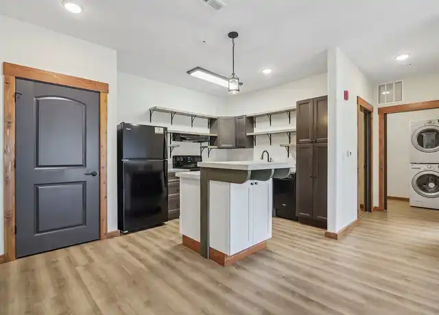 Property at HighGrove - 3809 S Sare Rd, Bloomington, IN, 47401, 1-2 bed, 1-2 bath, [object Object]