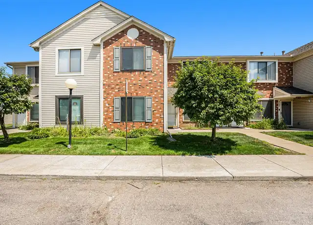 Property at 30685 Hidden Pines Ln, Roseville, MI, 48066, 2 beds, 2 baths, [object Object]