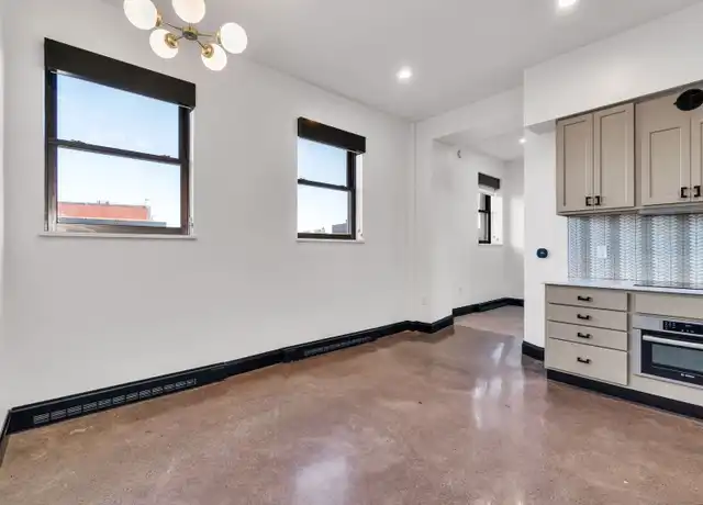 Property at 131 S Barstow St Unit 305, Eau Claire, WI, 54701, 1 bed, 1 bath, [object Object]