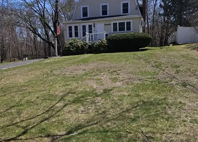 Property at 21 Cross St Unit 2, Reading, MA, 01867, 2 beds, 1 bath, [object Object]