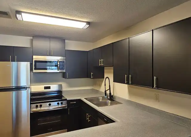 Property at 1730 S 11th St Unit 26, Omaha, NE, 68108, 1 bed, 1 bath, [object Object]