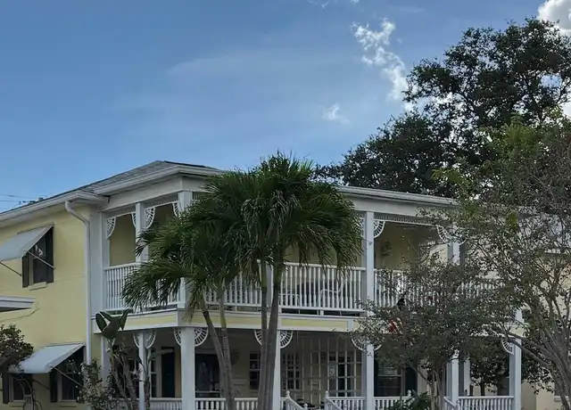 Property at 136 E Davis Blvd, Tampa, FL, 33606, 2 beds, 1 bath, [object Object]