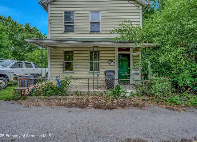 Property at 1815 Cedar Ave, Scranton, PA, 18505, 3 beds, 1 bath, [object Object]