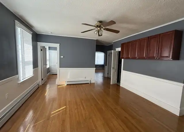 Property at 949 Locust St Unit 1, Fall River, MA, 02720, 3 beds, 1 bath, [object Object]