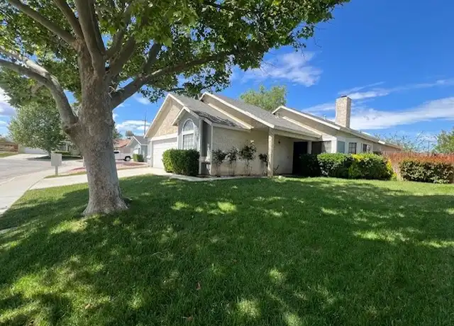 Property at 42827 39th St W, Lancaster, CA, 93536, 3 beds, 2 baths, [object Object]