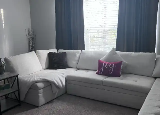 Property at 2410 Middleton Grove Dr, Brandon, FL, 33511, 1 bed, 1 bath, [object Object]