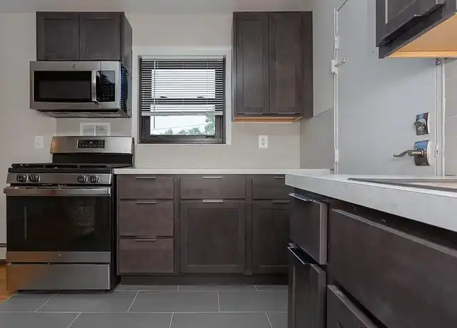 Property at Highland Manor Apartments - 338 Crowells Rd, Highland Park, NJ, 08904, 1 bed, 1 bath, [object Object]