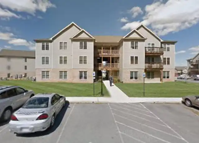 Property at 670 Bassett Dr Unit 3D, Chambersburg, PA, 17201, 2 beds, 2 baths, [object Object]