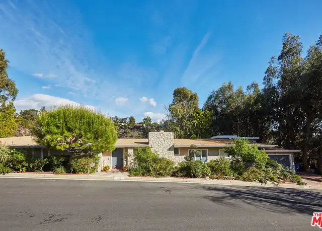 Property at 1104 Casiano Rd, Los Angeles, CA, 90049, 4 beds, 4 baths, [object Object]
