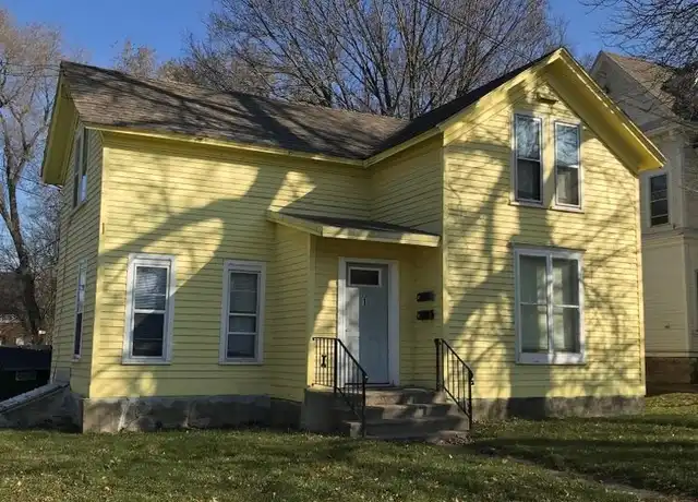Property at 318 E Walnut St Unit 2, Mankato, MN, 56001, 1 bed, 1 bath, [object Object]