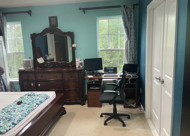 Photo of 25367 Wakestone Park Ter, Chantilly, VA 20152