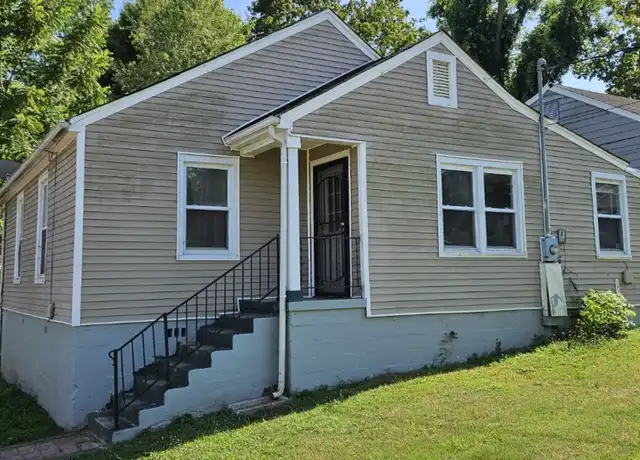 Property at 1744 Price Ave, Knoxville, TN, 37920, 3 beds, 1 bath, [object Object]